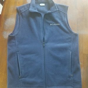 Columbia navy vest